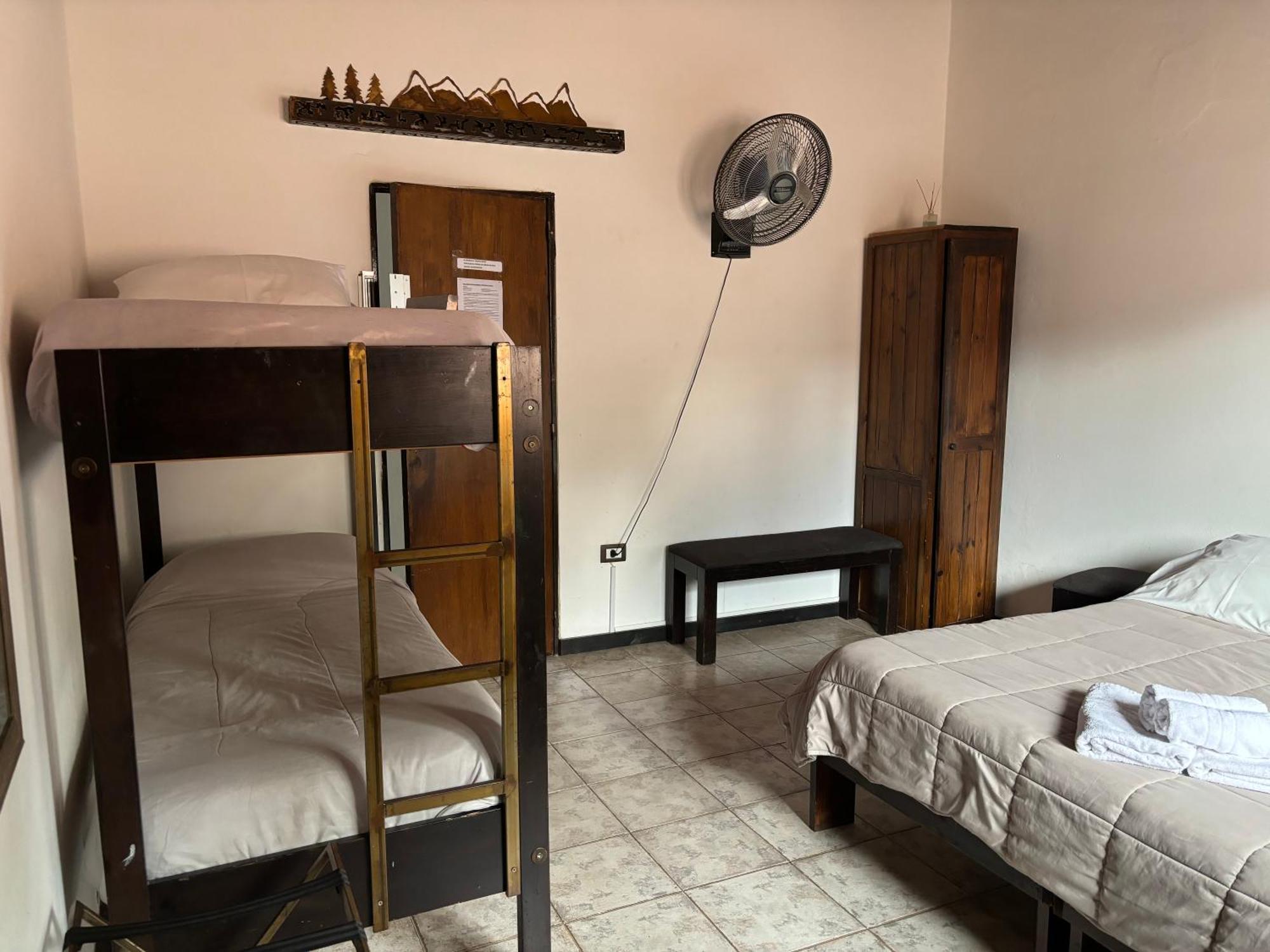 Hostal Cucu Haus La Cumbrecita
